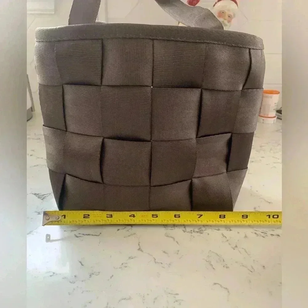 Harvey’s Brown bag